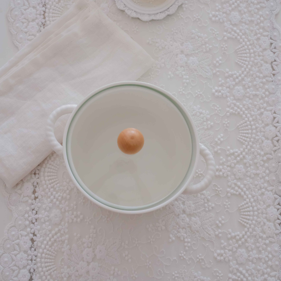 White Ceramic Serving Bowl with Glass Lid & Optional Stainless Steel Spoon – 1500 ml