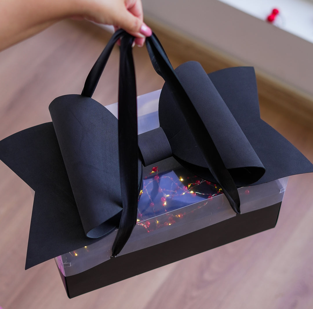 Luxury Wine & Cheese Gift Hamper Box with Large Bow – Whites & Pastels