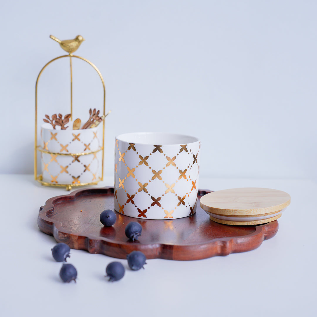 Porcelain multipurpose jar with wooden lid – Whites & Pastels
